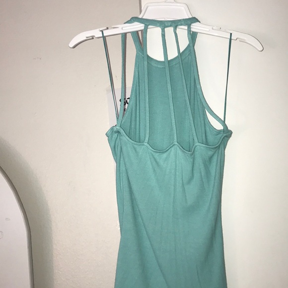 Guess detailed halter - Picture 3 of 4